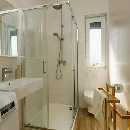 Dora Apartment