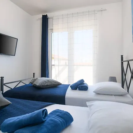 Dora Apartment