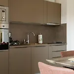 דירה Dora *